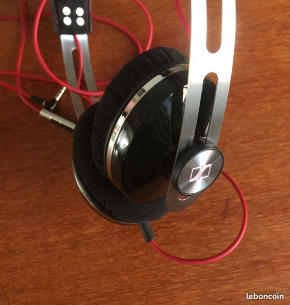Sennheiser-1