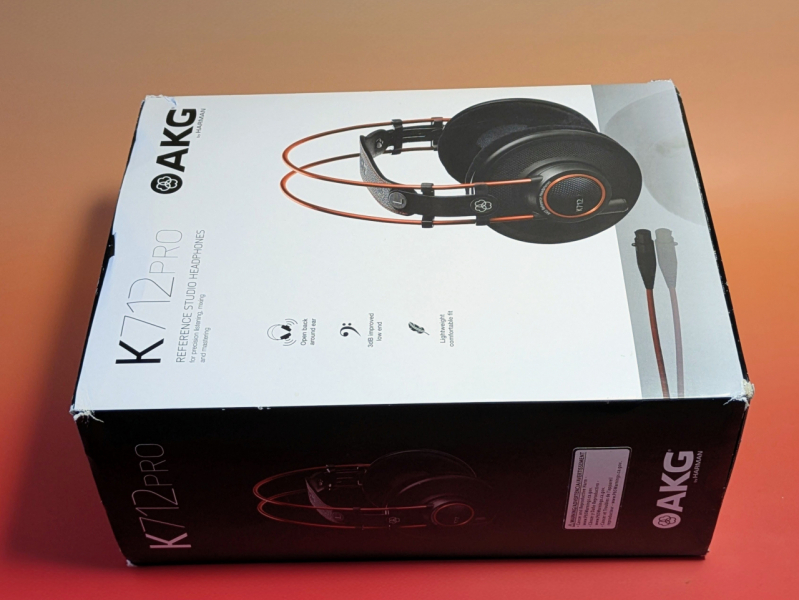 AKG_1
