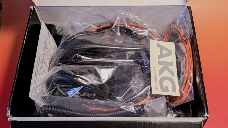 AKG_2B