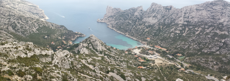 Panorama de la calanque de Sormiou