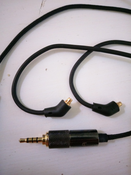 Null Audio Brevity MMCX 2.5mm TRRS Balanced